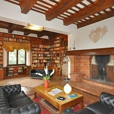 San Martino In Colle Sleeps 18 Pool Wifi 빌라 *