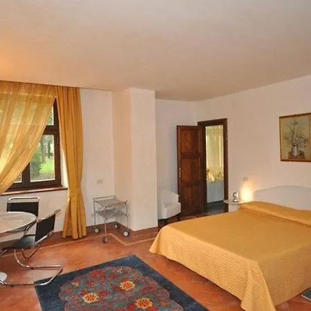 빌라 San Martino In Colle Sleeps 18 Pool Wifi
